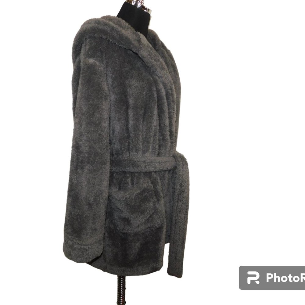 Jasmine & Ginger Plush Gray Robe With Faux Fur - image 7